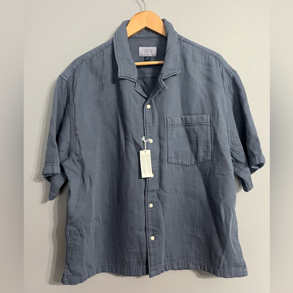 American Eagle Blue Button Up Large